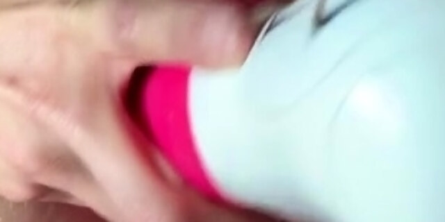 amateur,beauty,busty,close up,masturbation,pussy,solo,toys