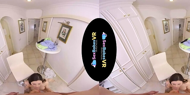 amateur,brunette,cum,european,milf,pov