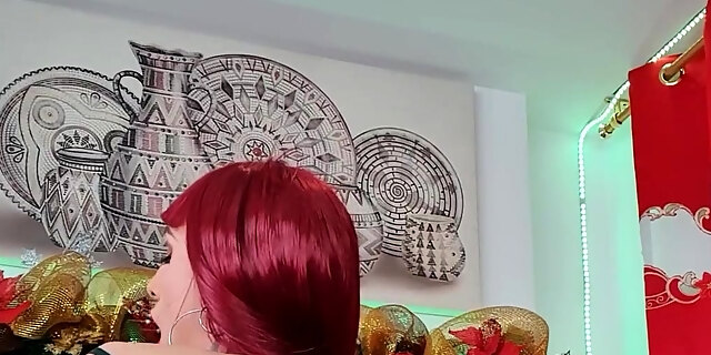 ass,masturbation,redhead,softcore,solo,toys,webcam