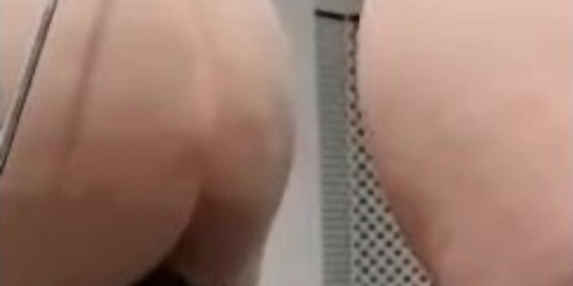 amateur,bbc,blonde,brunette,dildo,double penetration,female orgasm,fetish,milf,shower,solo,toys