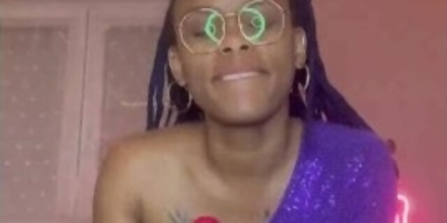 amateur,babes,black,deepthroat,ebony,french,petite,small tits,solo