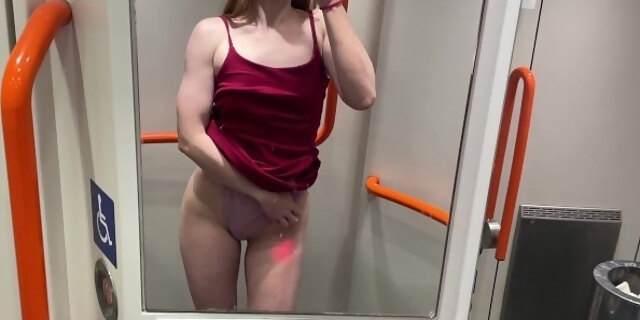 amateur,babes,big ass,dress,handjob,juicy,masturbation,petite,piercing,public,small tits,solo,toilet,train