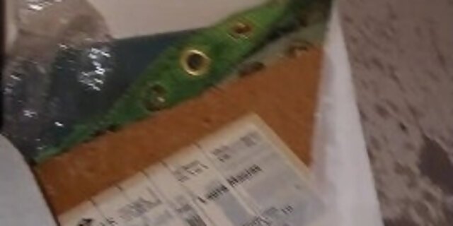 amateur,desperate,fetish,pissing,public,solo