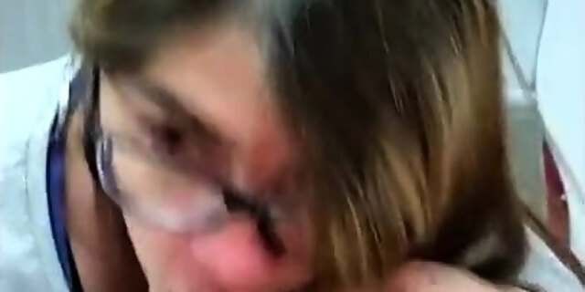 amateur,blowjob,brunette,european,handjob,outdoor