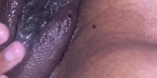 amateur,anal,babes,big ass,ebony,fat,female orgasm,fetish,fingering,masturbation,pussy,solo,wet pussy