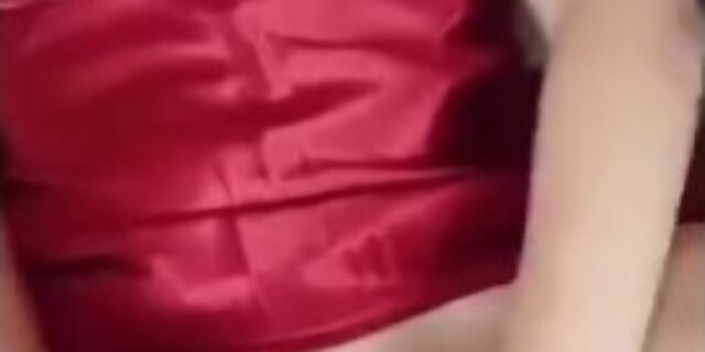 amateur,cum,female orgasm,masturbation,milf,orgasm,real,red,solo,toys,vibrator